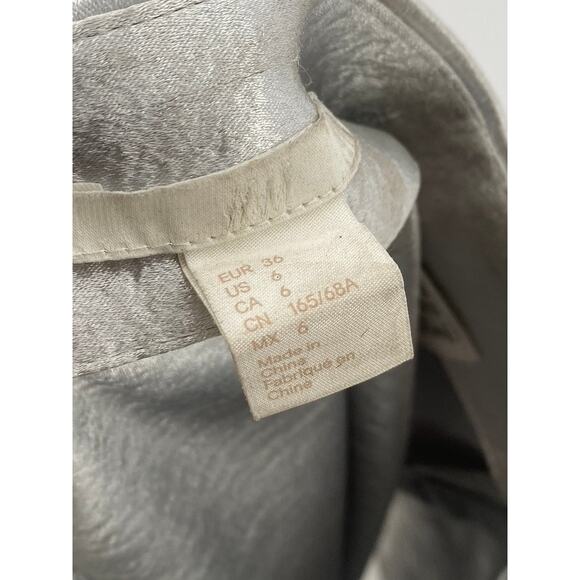 H&M Women's Silver Metallic Ruffle-Hem Mini Skirt SZ 6 - Picture 9 of 11